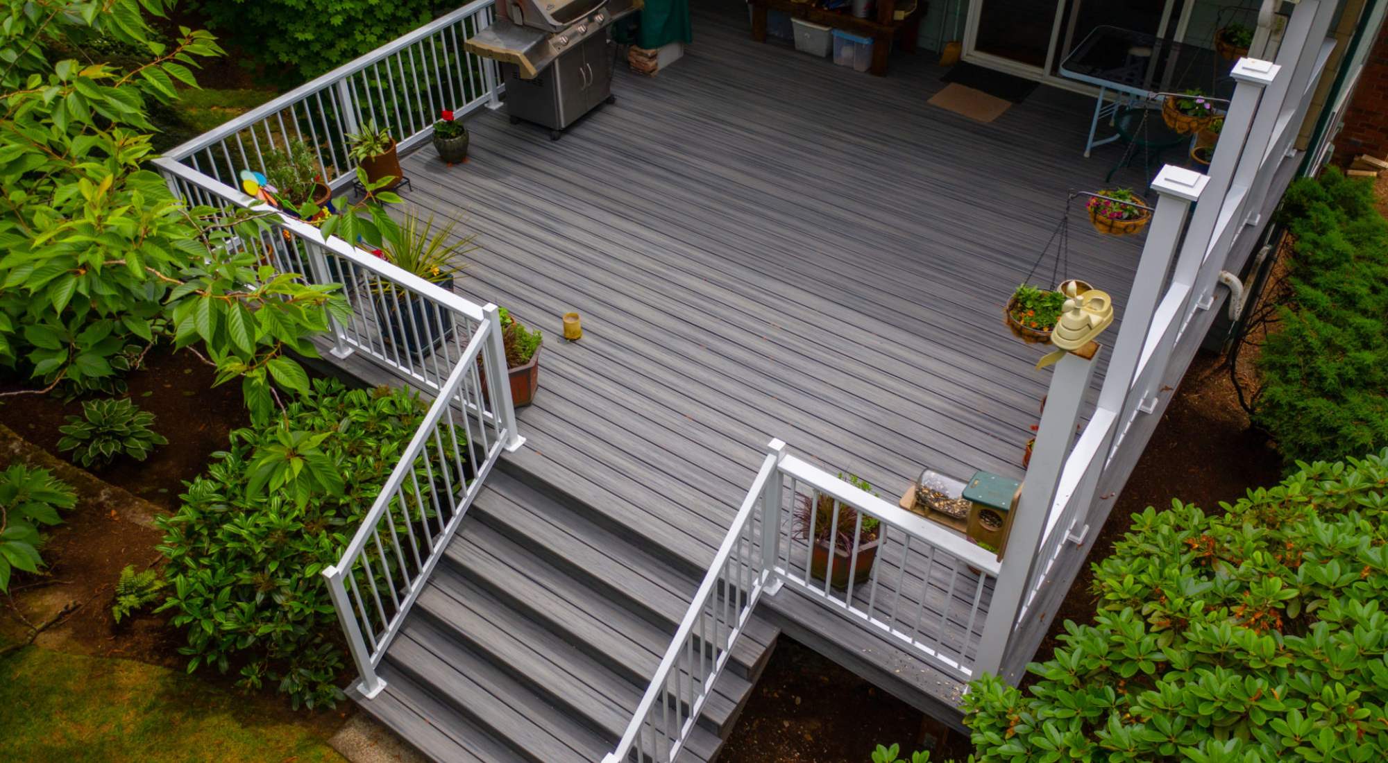 how to a clean composite deck