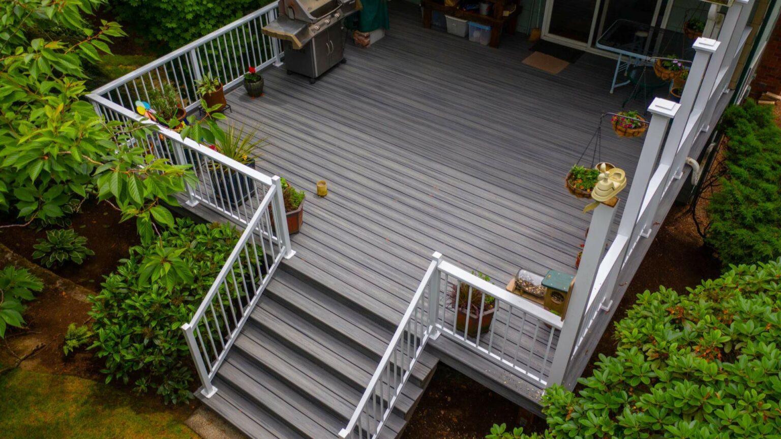 Capped Composite Or Pvc Decking Which Is Right For Your Deck Three Rivers Custom Decks 