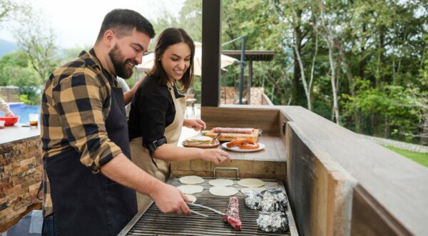 how much does it cost to build an outdoor kitchen cost